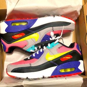 NWT Girls Nike Air Max 90 GS Exeter Edition SZ 4Y